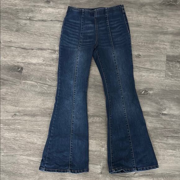 Imperial Star Girls Pull On Flare Jeans With Front Seam Size 12 Great Stretch - Picture 1 of 7